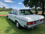 Mercedes-Benz 300 - Mercedes-Benz 300 Oldtimer mit Diesel-Antrieb