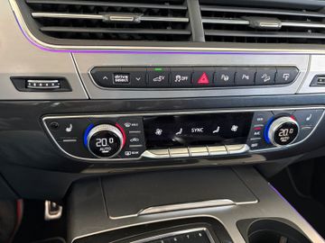 Audi Q7 - 10