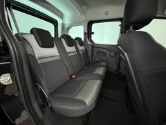 RENAULT Kangoo DELUXE / 2.HD / AUTOMATIK/ 75.tKM /NAVI RENAULT Kangoo DELUXE / 2.HD / AUTOMATIK/ 75.tKM /NAVI