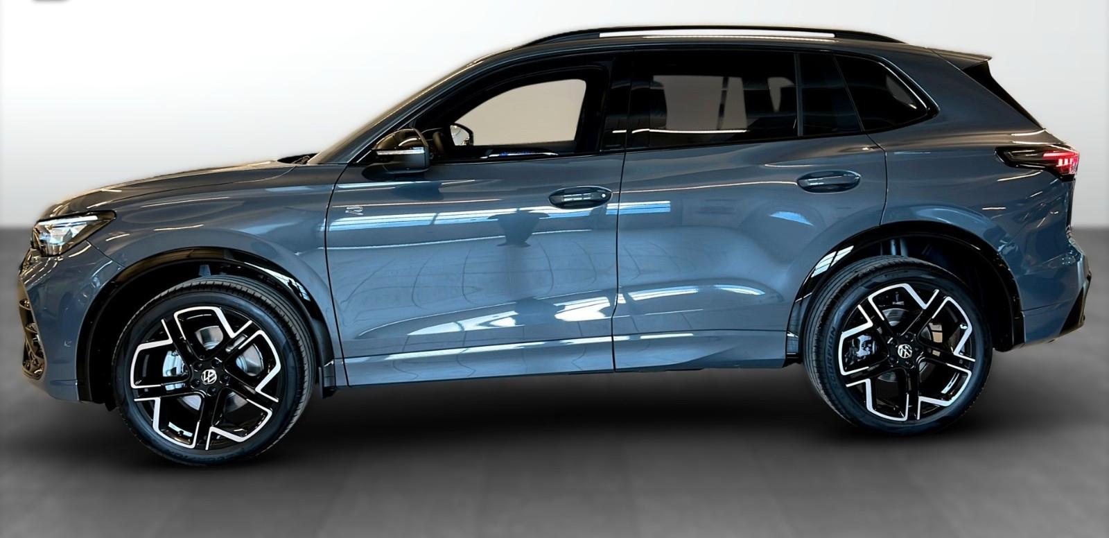 Volkswagen Tiguan 4Motion R-Line Pano/Head-up/Harman/Matrix