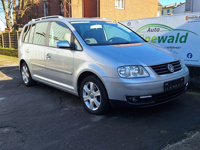 Volkswagen Touran Highline AHK Tempomat SH