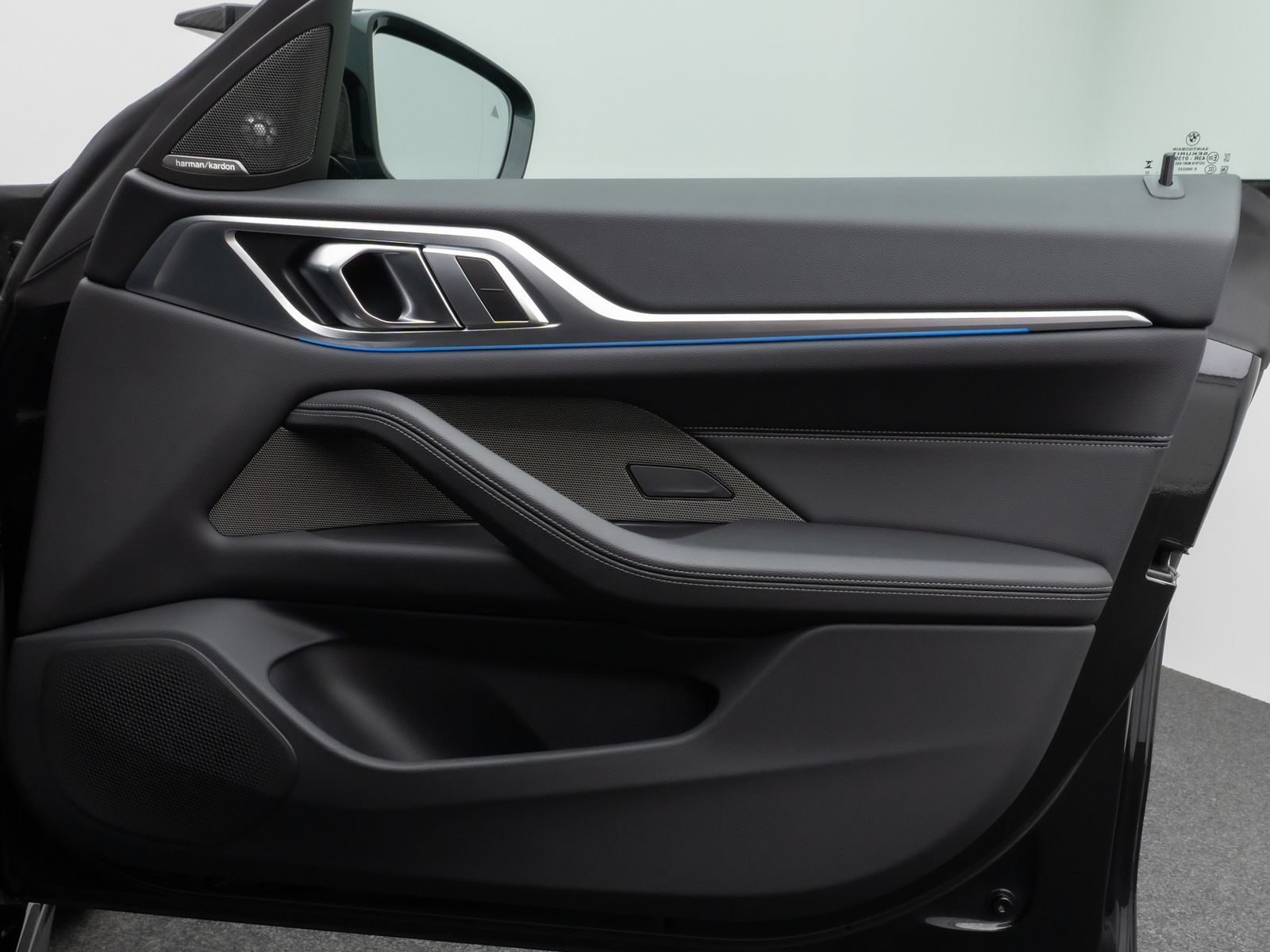 Fahrzeugabbildung BMW i4 M50 Gran Coupé Glasdach Kamera HUD H/K 20Zoll