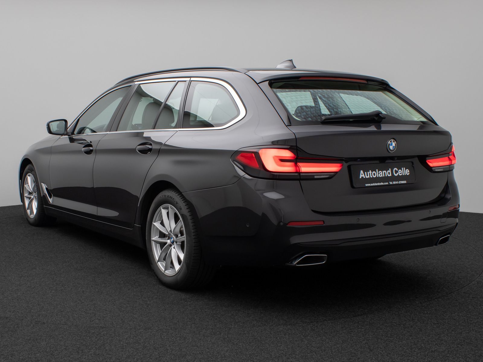 Fahrzeugabbildung BMW 520d xD Kamera HUD DAB HiFi Belüftung Leder Komf