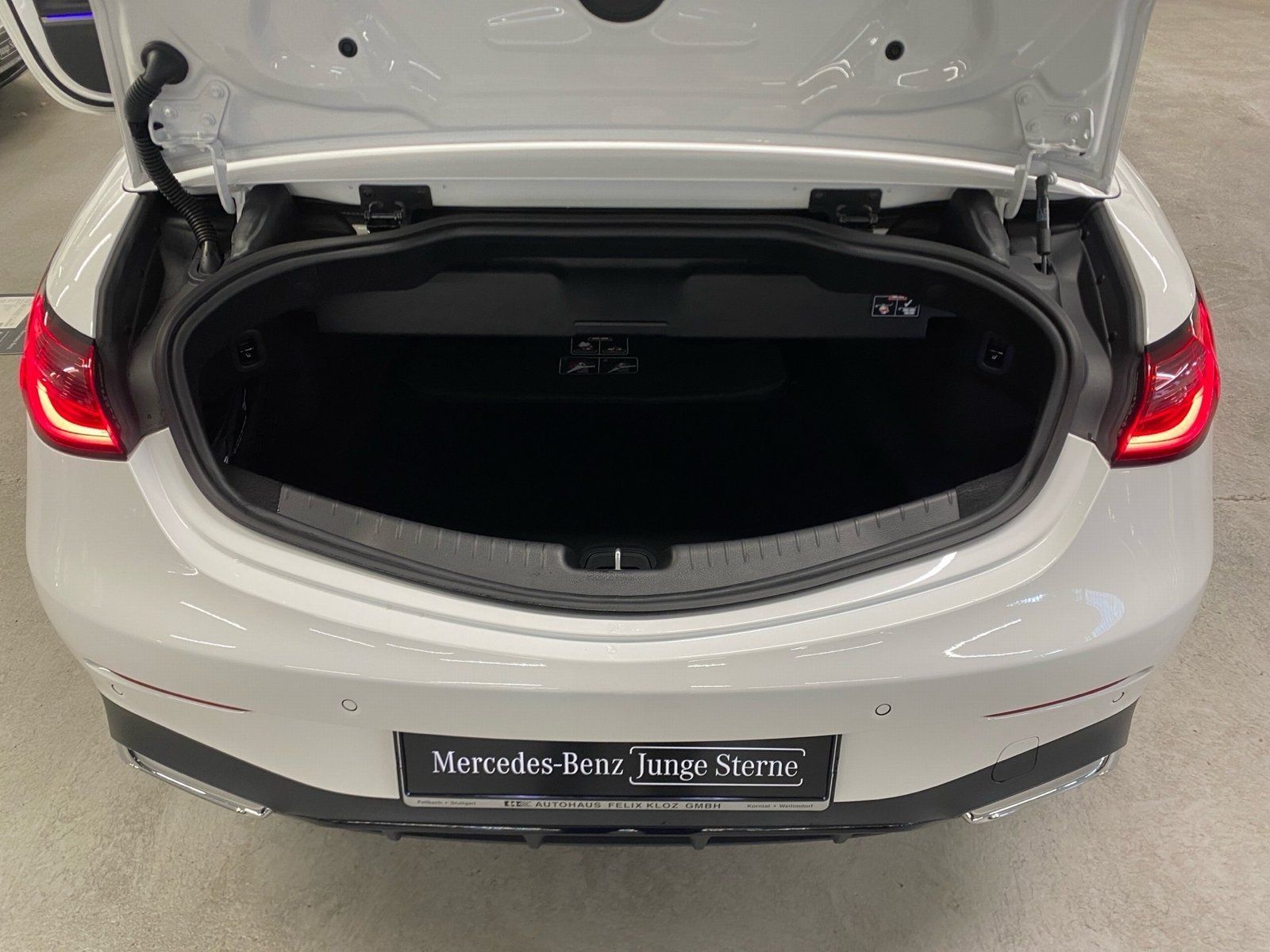 Fahrzeugabbildung Mercedes-Benz CLE 300 4M AMG Cabriolet*Standhz*Distro*AHK*360°