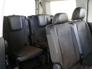 Volkswagen Caddy Maxi eHYBRID DSG STYLE LED ACC 7SITZ AHK