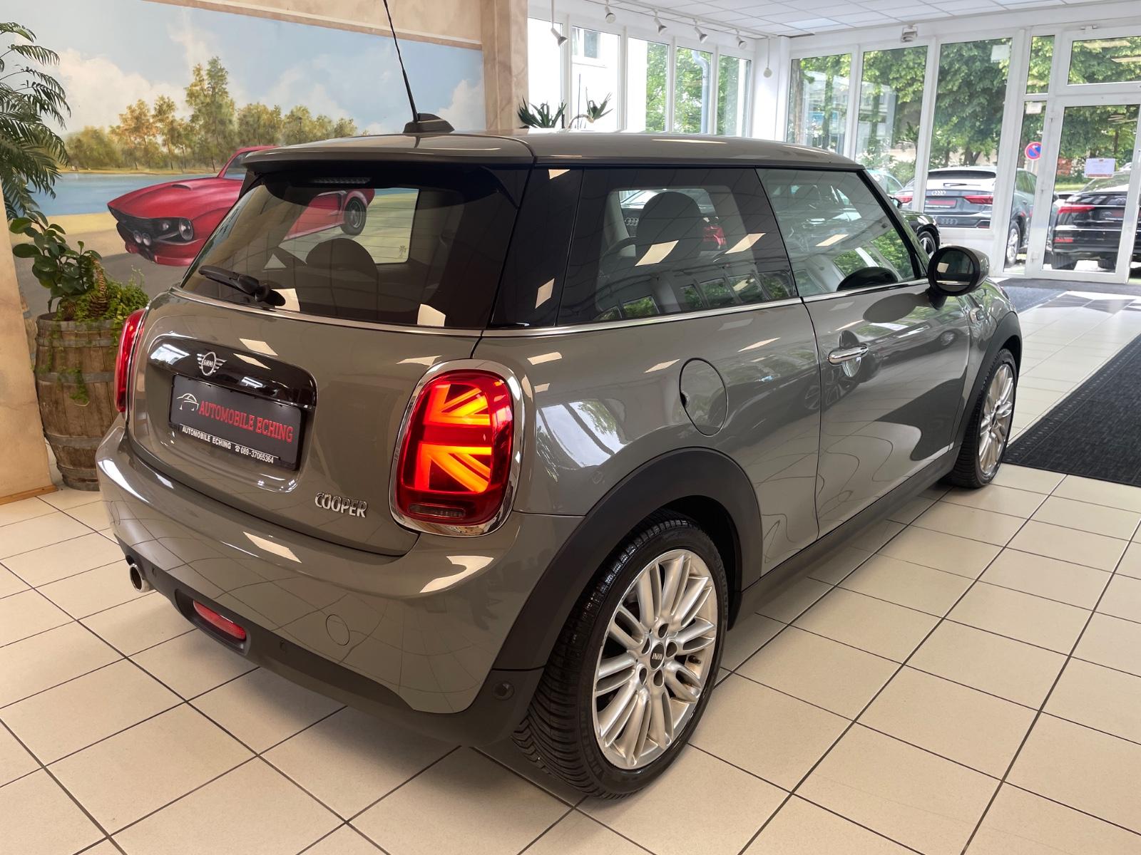 MINI COOPER 1.5 136PS Automatik*Navi*LED*BMW Scheckh*