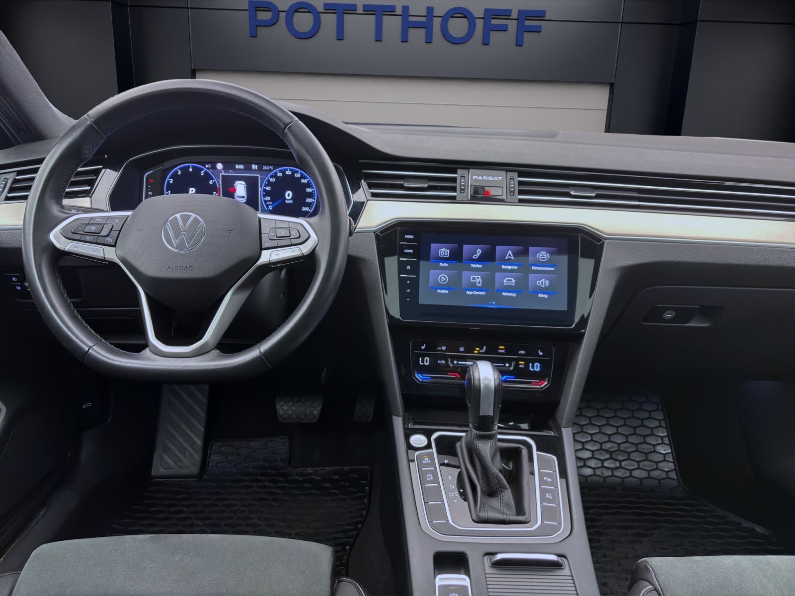 Volkswagen Passat Variant - Bild 14