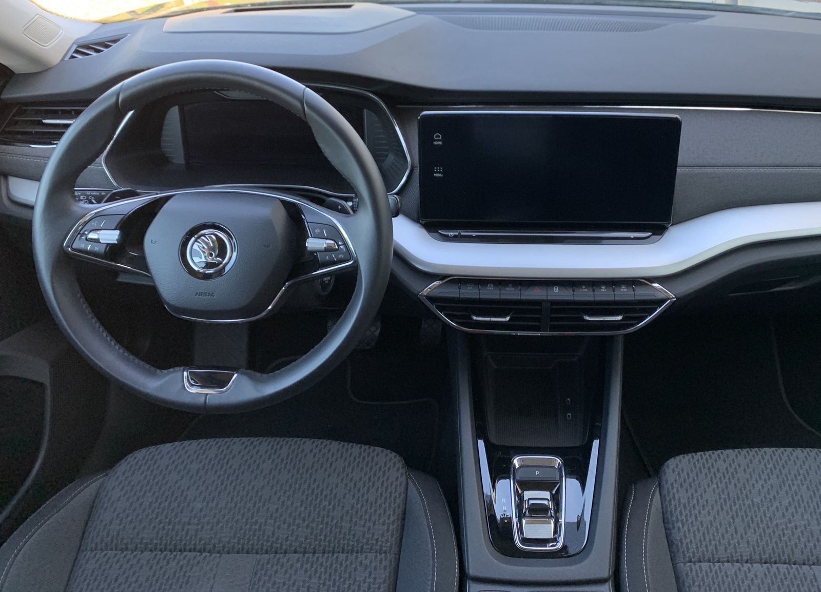 Fahrzeugabbildung SKODA Octavia 2.0 TDI*Matrix-Beam*HeadUp*Cam*Memory*