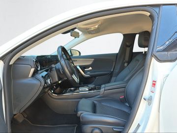 Mercedes CLA 200 Shooting Brake - 6