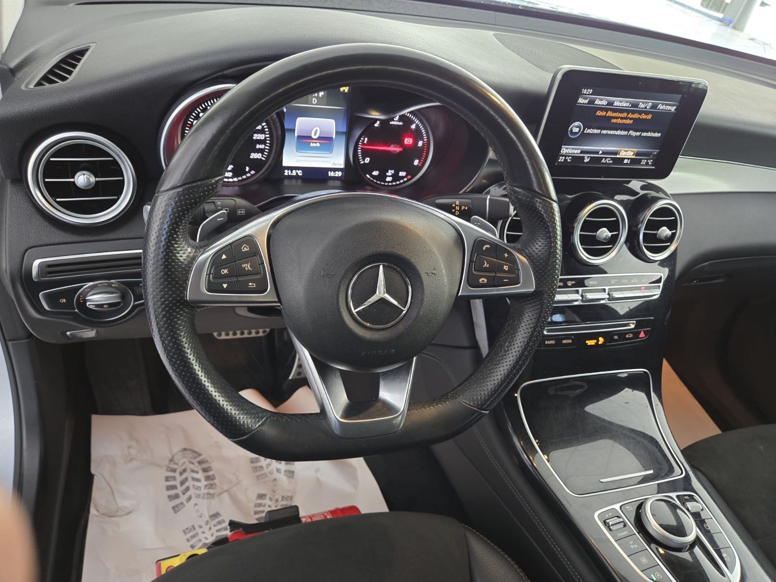 Fahrzeugabbildung Mercedes-Benz GLC 220 d 4Matic * AMG ALU* KAMERA *