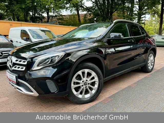 Mercedes-Benz GLA 180 Aut./Navi/LED/Kamera/Leder/SHZ/
