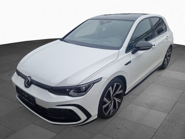 Fahrzeugabbildung Volkswagen Golf VIII 1.5 TSI R-LINE BLACK STYLE PANO NAVI K