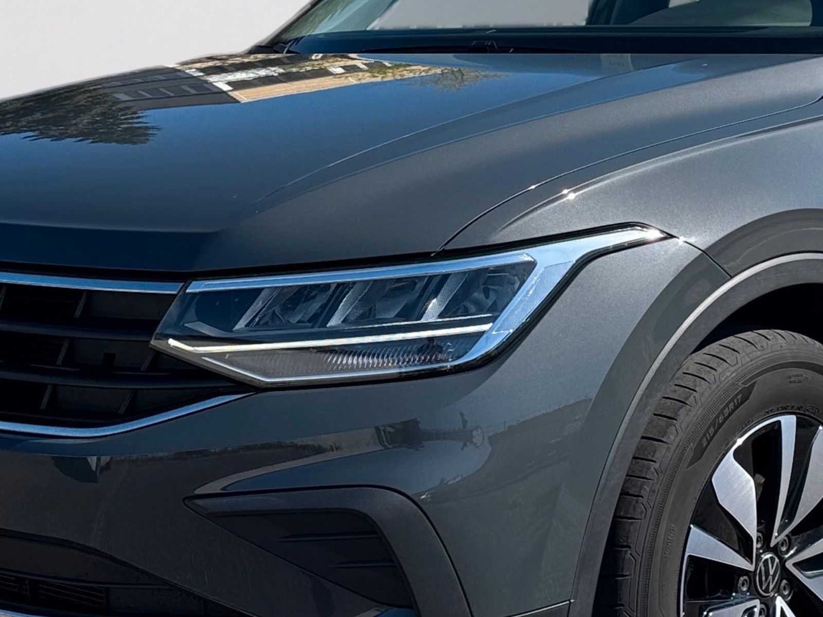 Fahrzeugabbildung Volkswagen Tiguan Life MOVE 1.5 TSI