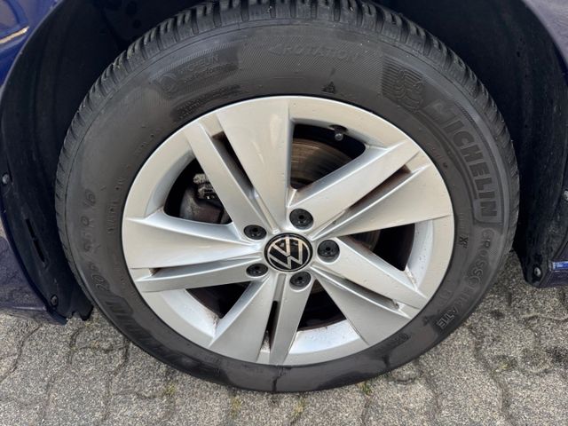 Golf VIII Life 1.5 TSI Navi Climatronic RearView