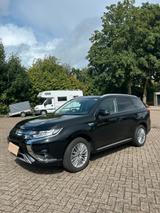 Mitsubishi Plug-in Hybrid Outlander 2.0 MIVEC PLUG-IN H... - Mitsubishi Plug-in Hybrid Outlander von privat