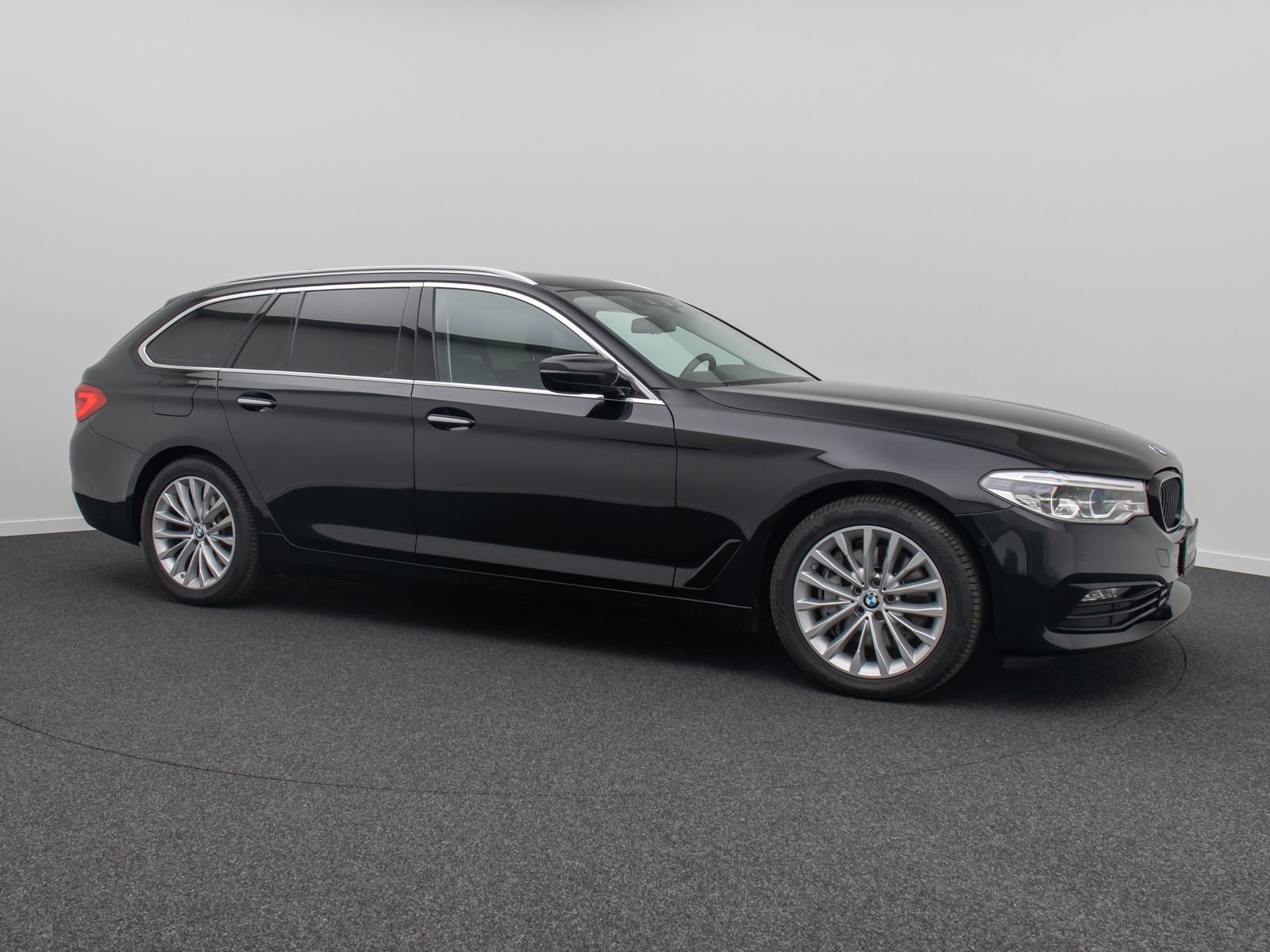 Fahrzeugabbildung BMW 540i xD Luxury Line HUD DAB Massage Panorama AHK