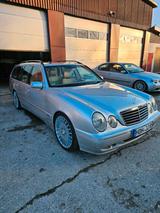 Mercedes-Benz W210 E320 T Modell 7 Sitzer AHK - Mercedes-Benz E-Klasse S210