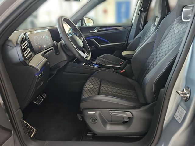 Fahrzeugabbildung Volkswagen Tiguan 1.5 eTSI DSG R-Line IQ.LIGHT STDHZ NAVI A