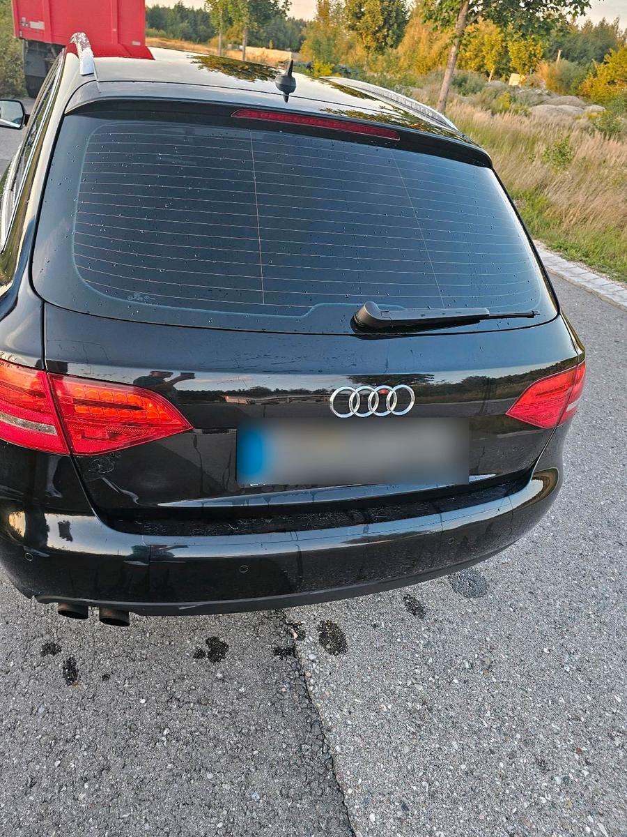 Audi A4, 2011