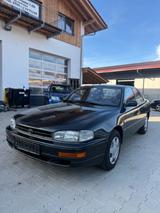 Toyota Camry - Toyota Camry mit Benzin-Antrieb
