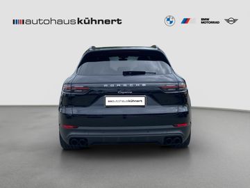 Porsche Cayenne - 5