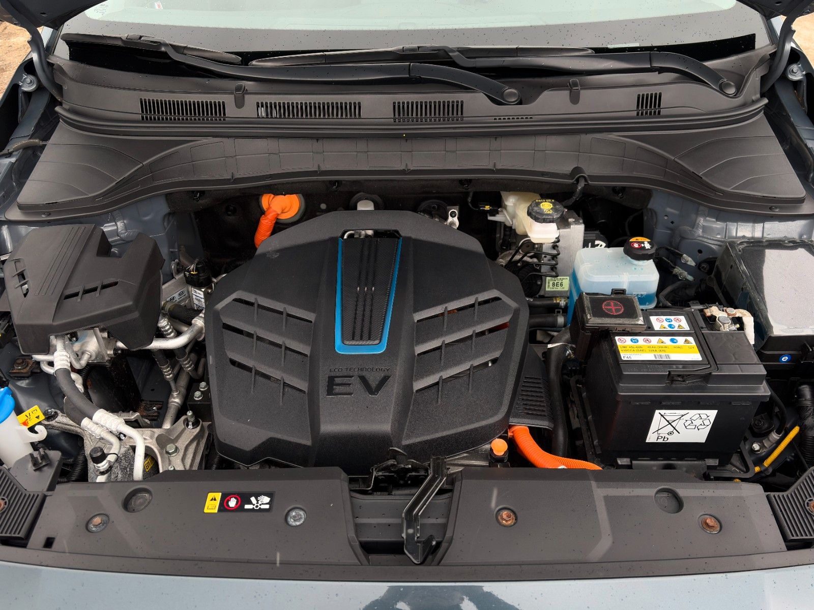 Fahrzeugabbildung Hyundai KONA E Trend ACC LKAS NAV CAM PDC KRELL CarPlay