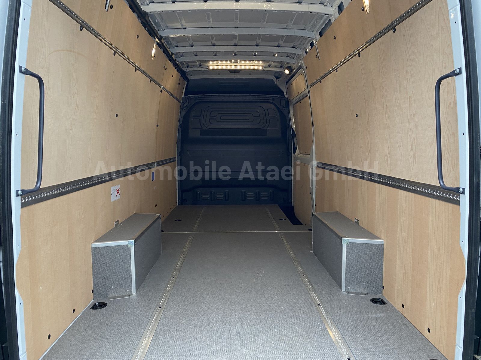 Fahrzeugabbildung Mercedes-Benz Sprinter 315 MAXI *NEUWERTIG* 360° + NAVI 4314