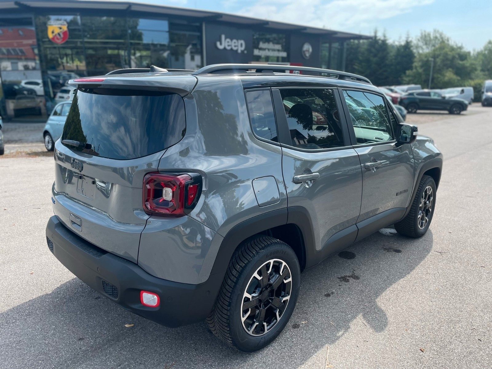 Fahrzeugabbildung Jeep RENEGADE PHEV MY23-High Upland