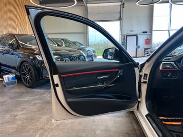 MYAUTOCENTER – Gebraucht- und Jahreswagen mit Werkstattservice in Pfaffenhofen BMW 318 *SPORT LINE*TEMPO*LED*AHK*NAVI*PDC*