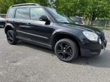 Skoda Yeti Ambition Plus Edition 4x4 - Skoda Yeti: Schwarz