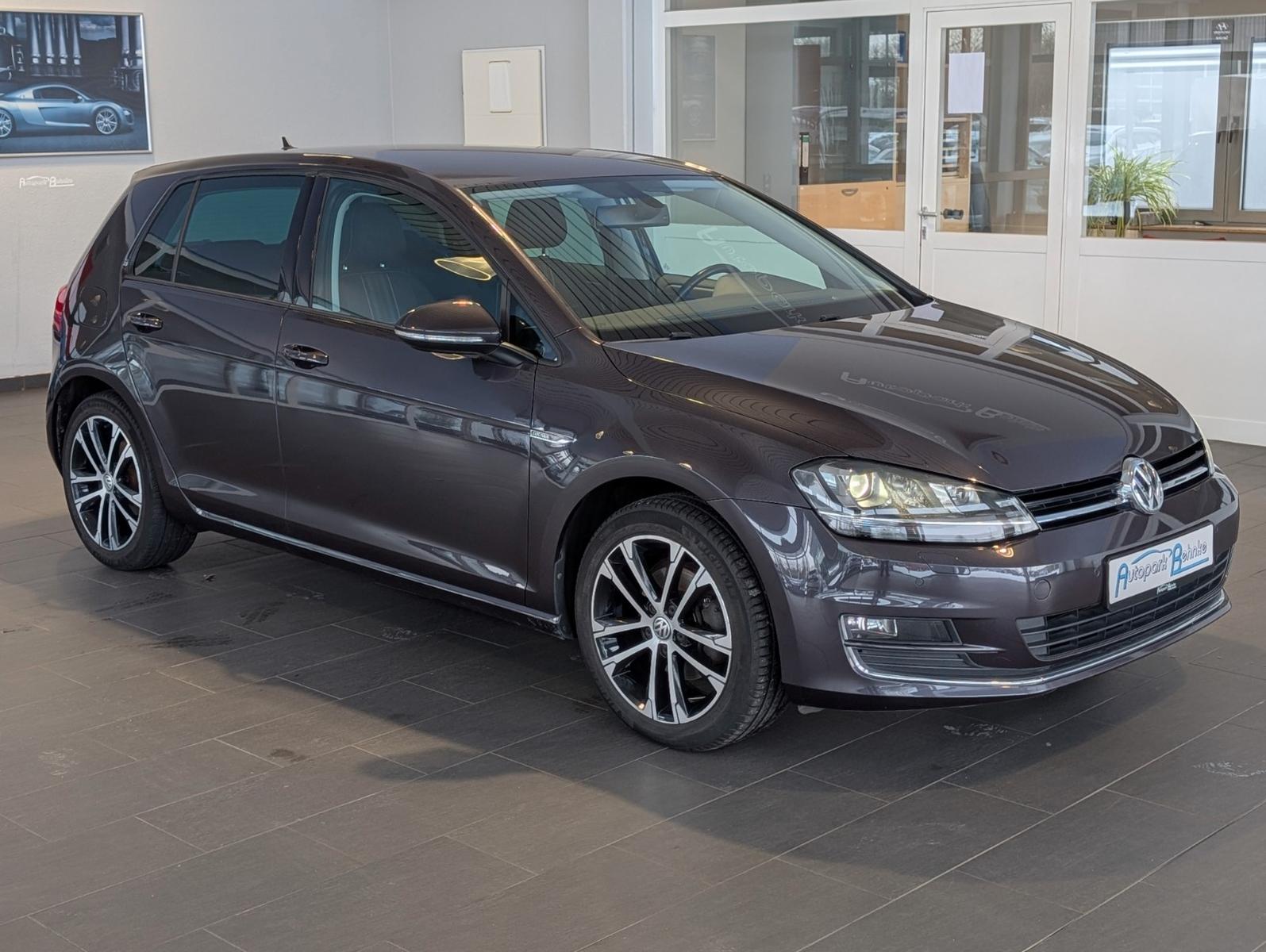 Volkswagen Golf TSi DSG Lounge*Xenon*Standheizung*PDC*ALU