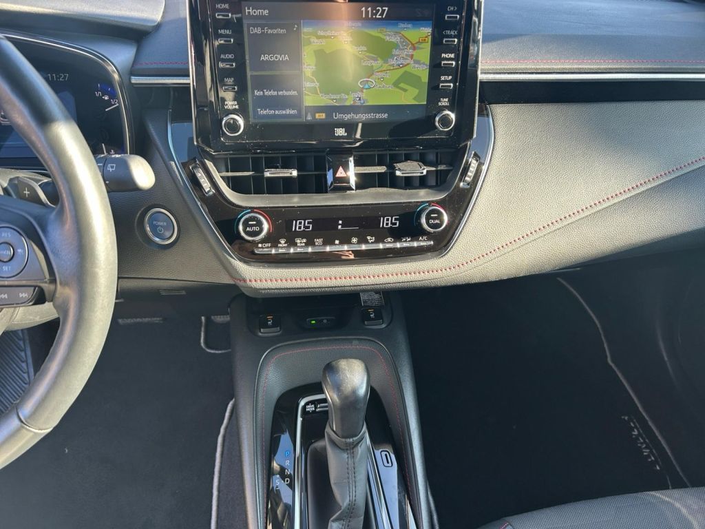 Fahrzeugabbildung Toyota Corolla 2.0 Hybrid Touring Sports Lounge