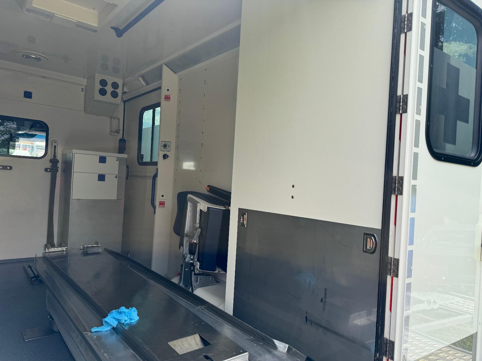 Mercedes-Benz Sprinter 2012 — photo 7