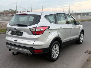 Ford Kuga - 4