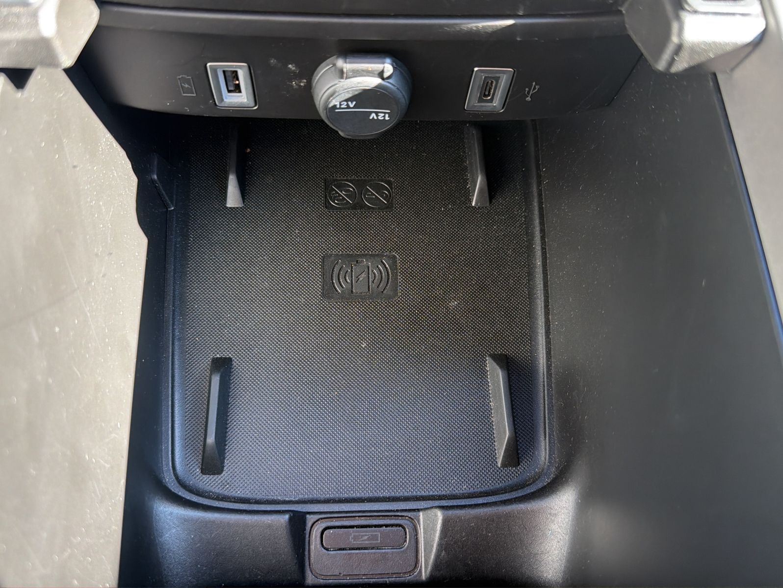 Fahrzeugabbildung Jeep Avenger Altitude Electric/ Automatik/ 54kw