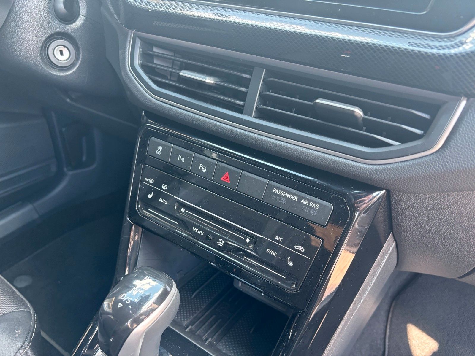 Fahrzeugabbildung Volkswagen T-Cross 1.0 TSI 85 kW Goal