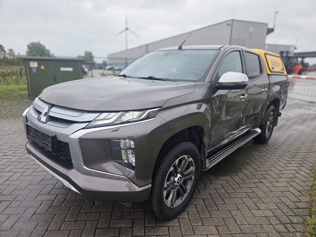 Image of Mitsubishi L200