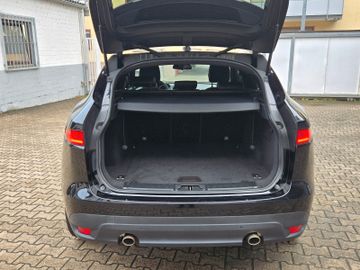 Jaguar F-Pace - 5