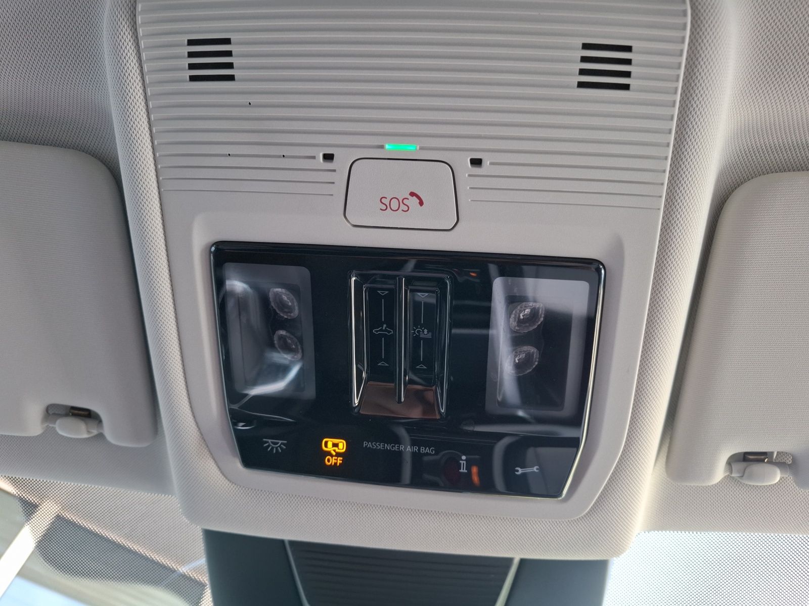 Fahrzeugabbildung Volkswagen Tiguan TDI Elegance DSG Matrix STH AHK Navi Pano
