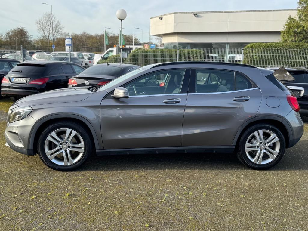 Mercedes-Benz GLA 200