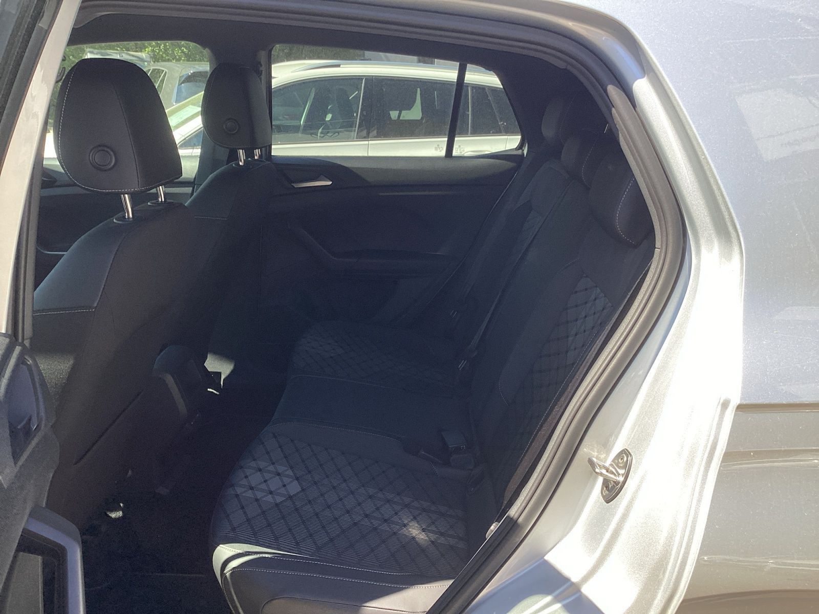 Volkswagen T-Cross - Bild 11