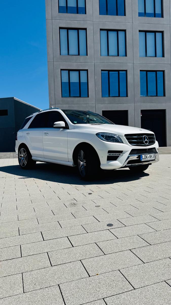 Mercedes-Benz ML 350 BlueTEC 4MATIC AMG Line