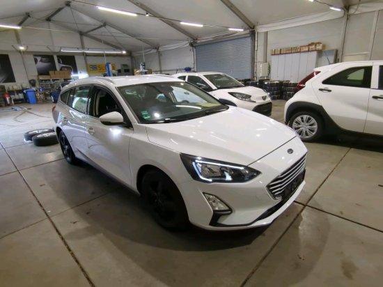 Ford Focus 1.5 EcoBlue Cool&Connect AHK LED AppLink D