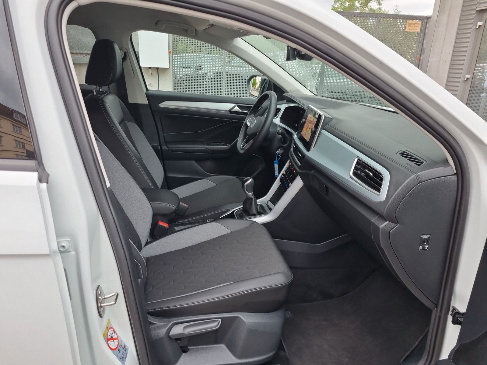 Fahrzeugabbildung Volkswagen T-Roc 1.0 TSI Goal LED NAVI SHZ ALLWETTER