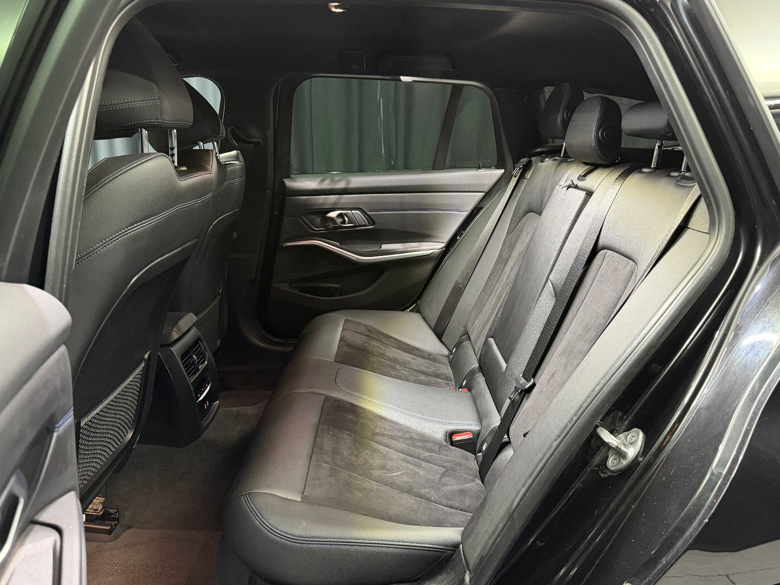 Fahrzeugabbildung BMW M340 i xDrive Touring |FACELIFT|HIFI|AHK|