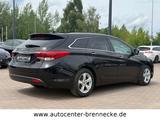Hyundai i40 cw blue Trend*1. Hand*Navi*Tempomat* - Hyundai i40 mit Benzin-Antrieb: Kombi