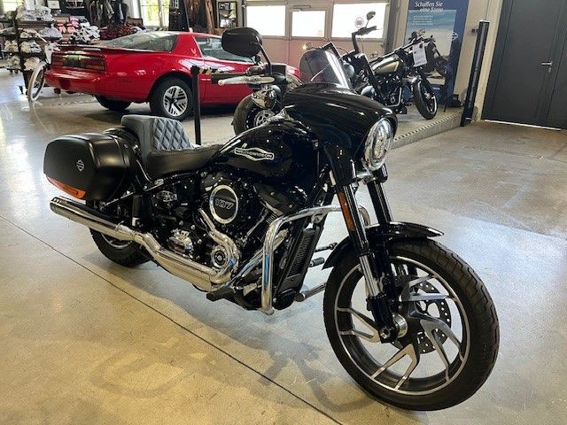 Fahrzeugabbildung Harley-Davidson FLSB Sport Glide 107cui Jekill&Hyde