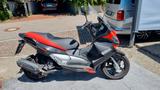 Aprilia SR MAX 300 Top-Zustand Garagenfahrzeug 22PS - APRILIA ROLLER 300