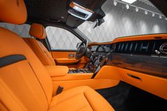 Cullinan BLACK BADGE 2025 MANSORY BLACK/ORANGE