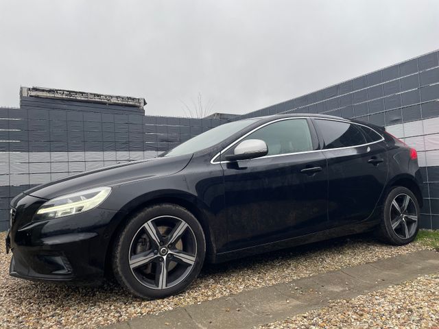 Volvo V40 T3 R Design/R sitze/cam/SzHg/Pano/soundsyste